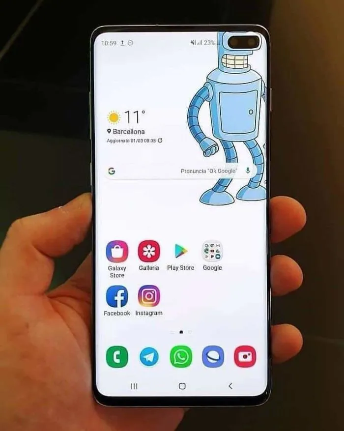 20 Of The Best Wallpapers People Have Created To Hide Camera Cutout In New Samsung Phones