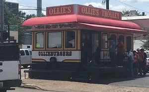 I Track Down And Eat At The Last Surviving Locations Of Nearly Defunct Restaurant Chains