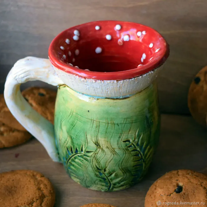Amanita-Mugs, Cheshire-Mugs And Other Mug Stories By Julia Vlasova
