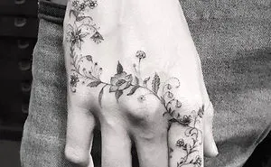 Finger Tattoos Are The Newest Trend, And We've Collected Some Amazing Ideas For You To Check