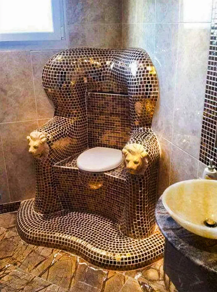 Trono de porcelana llevado al extremo