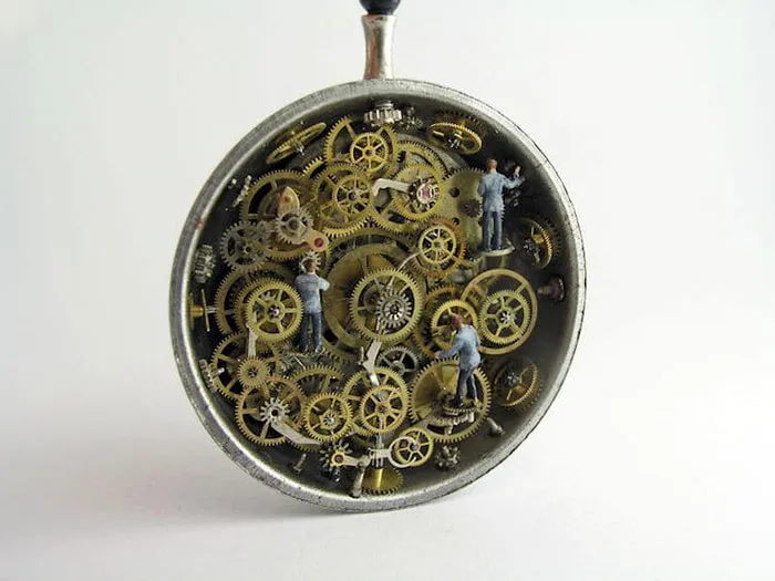 This Artist Turns Old Pocket Watches Into Miniature Worlds, And The Result Is Fascinating (28 Pics)