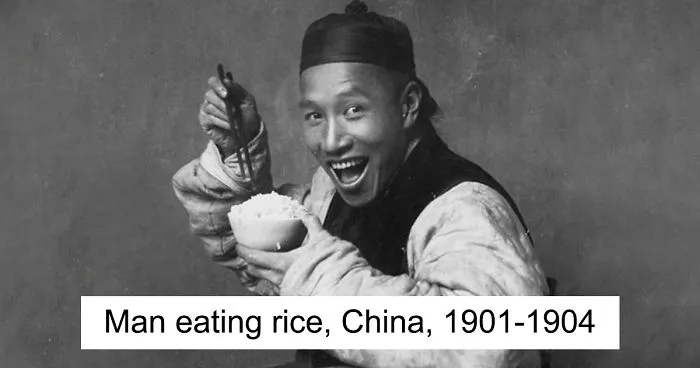 After People Claimed That This Smiling Man Photo From 1901 Was Fake, Tumblr User Explained That Rural Chinese People Didn't Know How To Pose