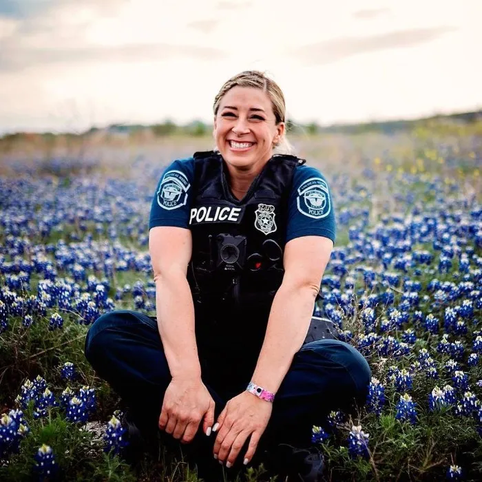 The Texas Bluebonnet Challenge Is Going Viral And Here Are The 30 Best Photos From Police Officers So Far
