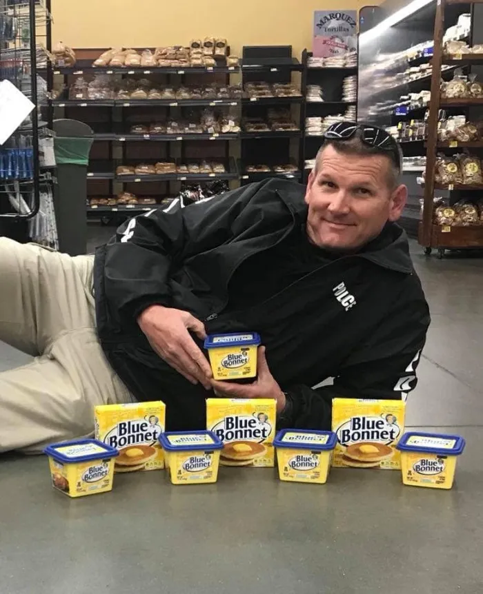 The Texas Bluebonnet Challenge Is Going Viral And Here Are The 30 Best Photos From Police Officers So Far