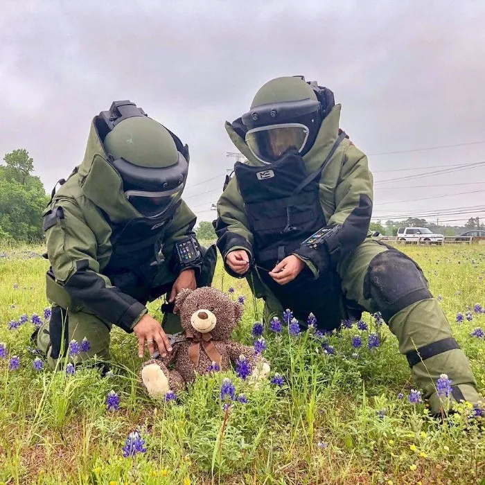 The Texas Bluebonnet Challenge Is Going Viral And Here Are The 30 Best Photos From Police Officers So Far