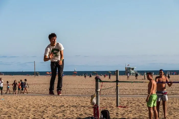 Gigante en la playa