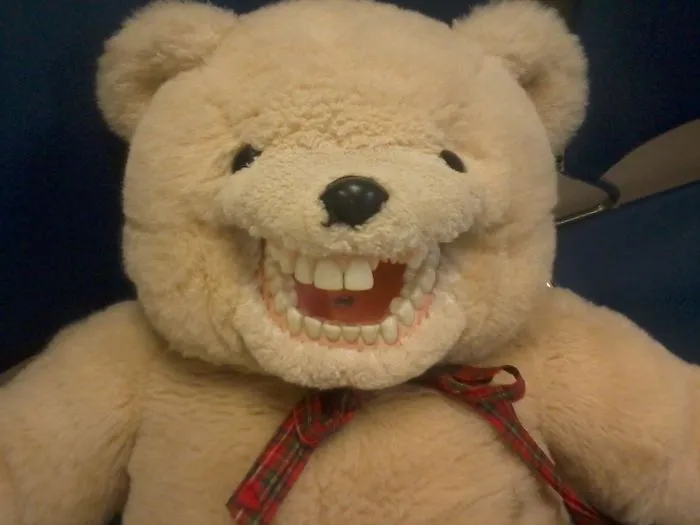 30 Horror-Inducing Educational Dentist Toys That Prove Their Creators Did Not Think It Through