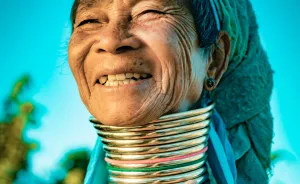 I Photographed The Unusual Fashion Of The Kayan Tribe