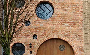 Belgian Guy Documents Ugly Houses He Sees And They're So Bad, It's Hilarious (30 Pics)
