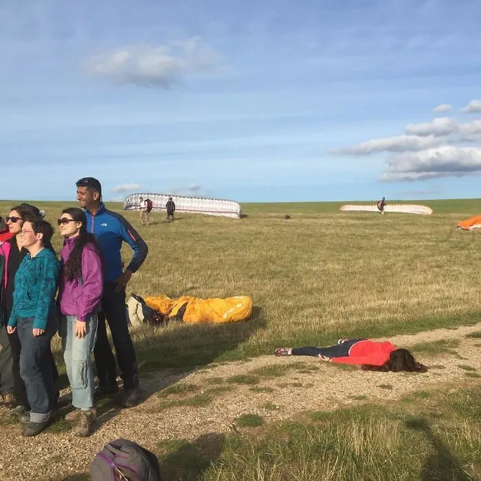 Tras hacer parapente