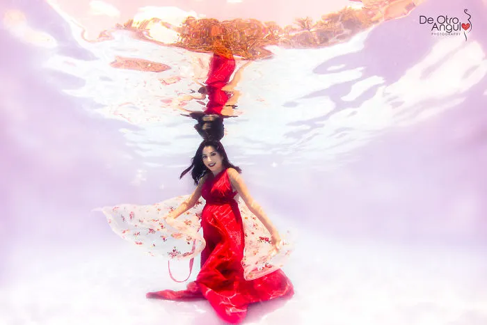 How I Was One Of The First Doing Underwater Maternity Photography In Argentina