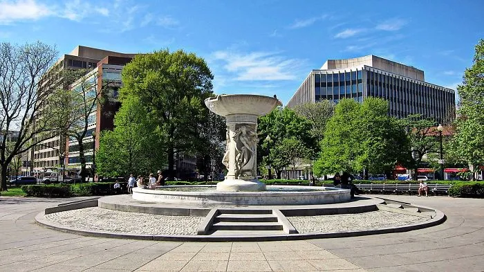 A Quick Neighborhood Guide To Dupont Circle