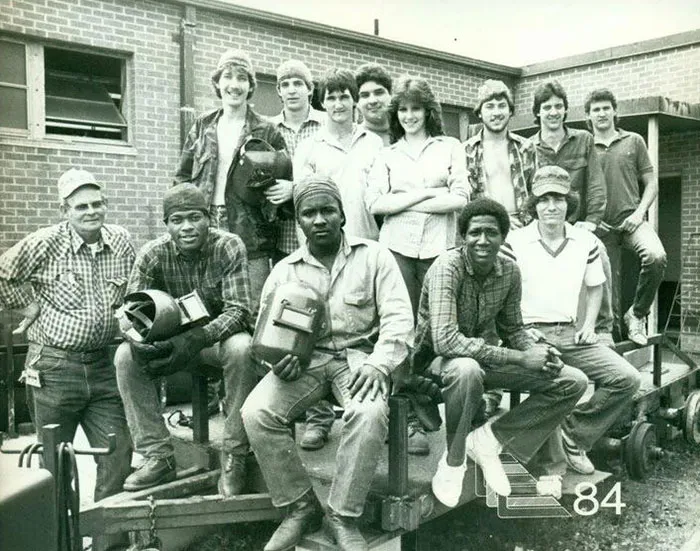 Mi madre era la única chica en clase de soldadura en 1984. Luisiana