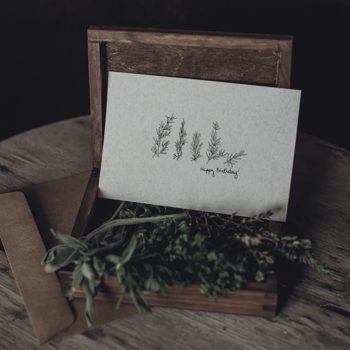 We Created Minimalist Flora Birthday Cards Which Make Us Dream Of Summer