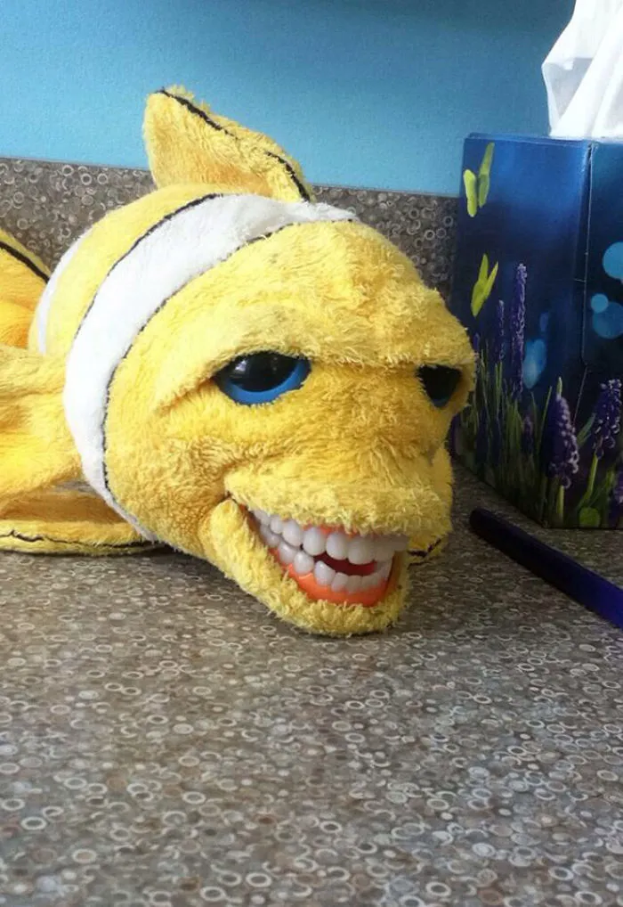 30 Horror-Inducing Educational Dentist Toys That Prove Their Creators Did Not Think It Through