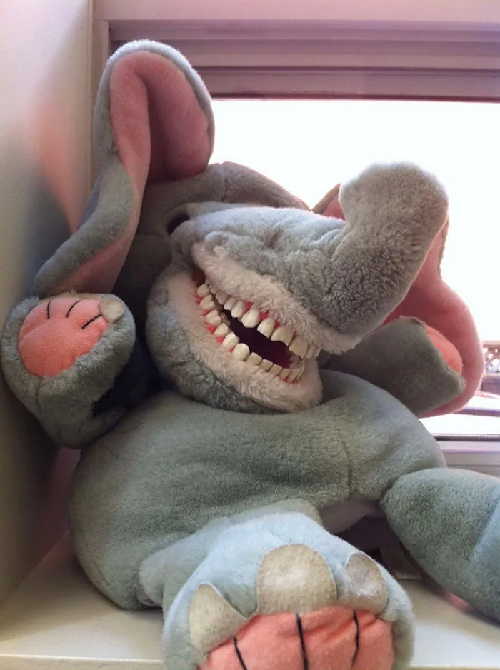 30 Horror-Inducing Educational Dentist Toys That Prove Their Creators Did Not Think It Through