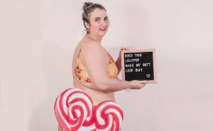 I Take Humorous Photos To Prove That Size Doesn‘t Matter