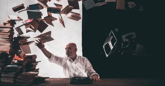I'm A Conceptual Photographer. I Reveal How It's Done Behind The Scenes