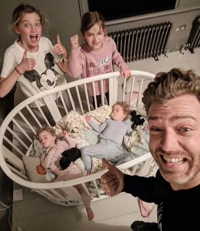 Este padre de 4 hijas se niega a "endulzar" sus fotos de Instagram, y ya casi tiene 1 millón de seguidores