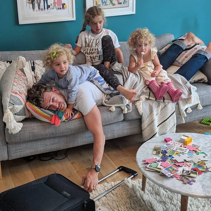 Este padre de 4 hijas se niega a "endulzar" sus fotos de Instagram, y ya casi tiene 1 millón de seguidores