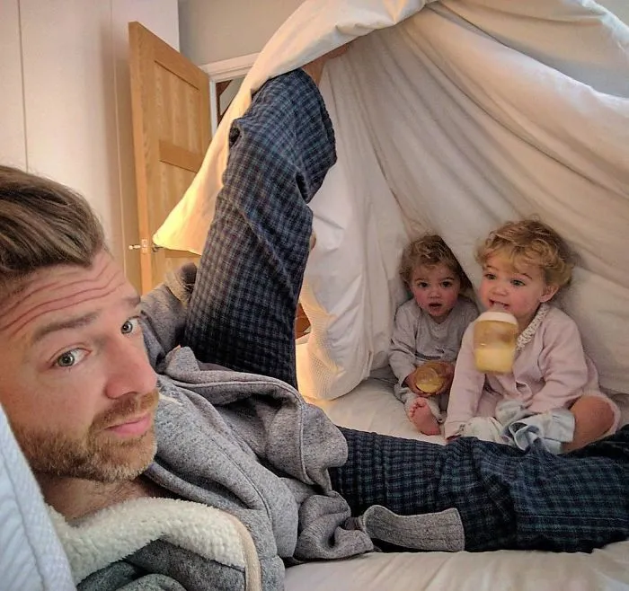 Father Of 4 Daughters Refuses To Sugarcoat His Instagram Pics, Already Has Almost 1 Million Followers
