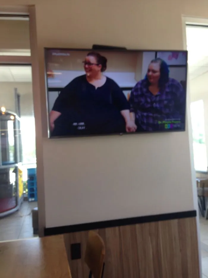 Estaban poniendo el programa de Mi vida pesando 600 libras en un Burger King