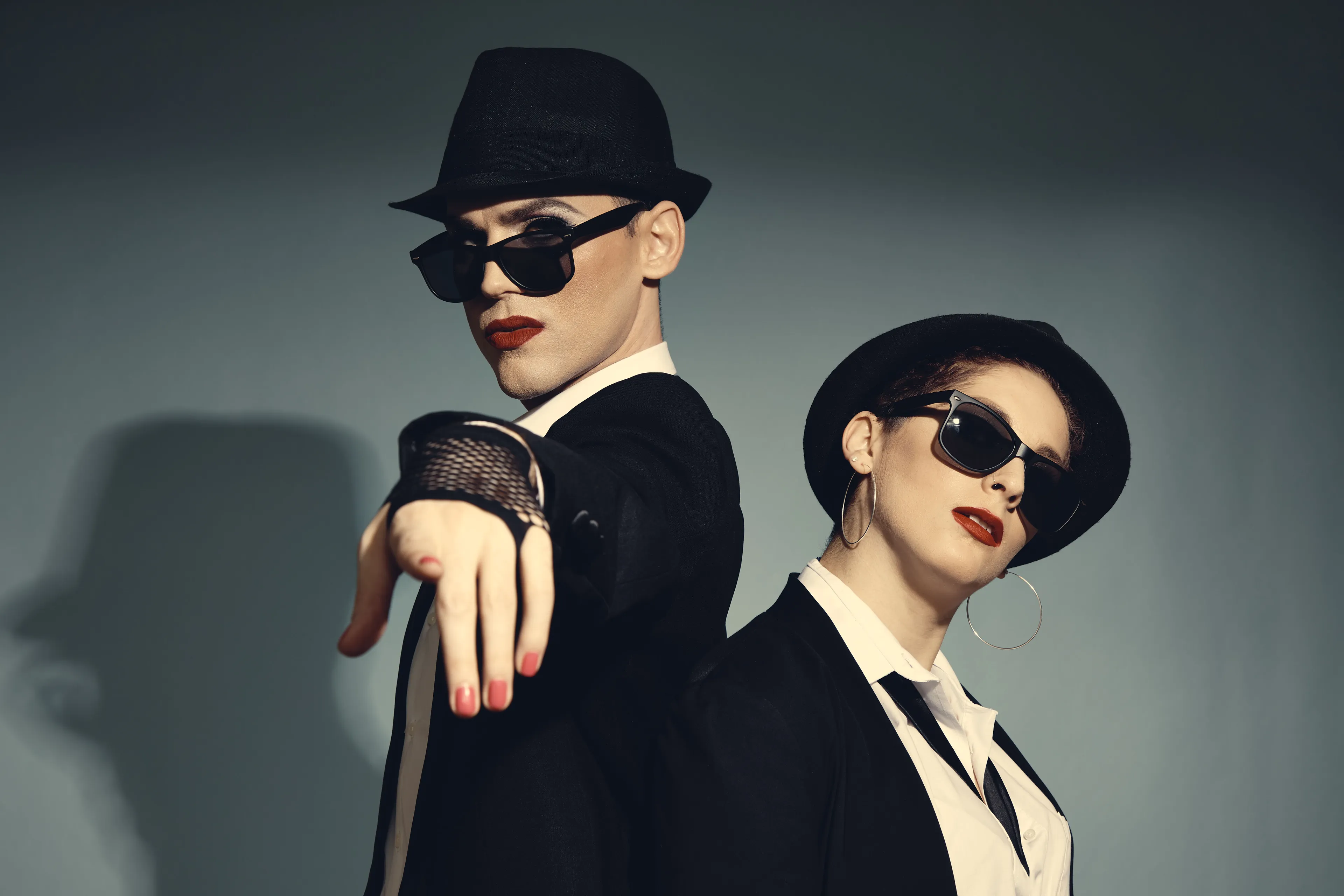 (Sneak Peek) "The Straight Man" Comedy Troupe Gender Bends Classic Comedy Icons