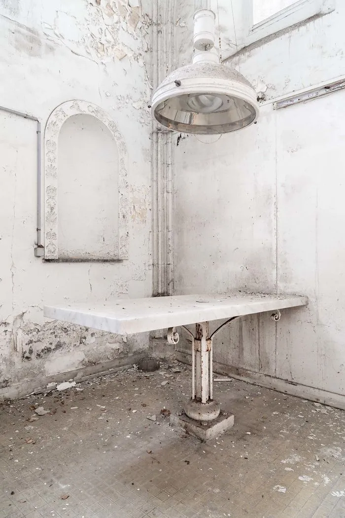 Morgue, Belgium