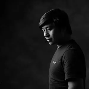 Daks Bangawan