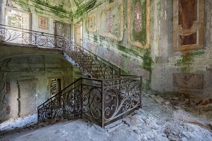 I Found Places Where Nature Takes Over Places Abandoned By Humans