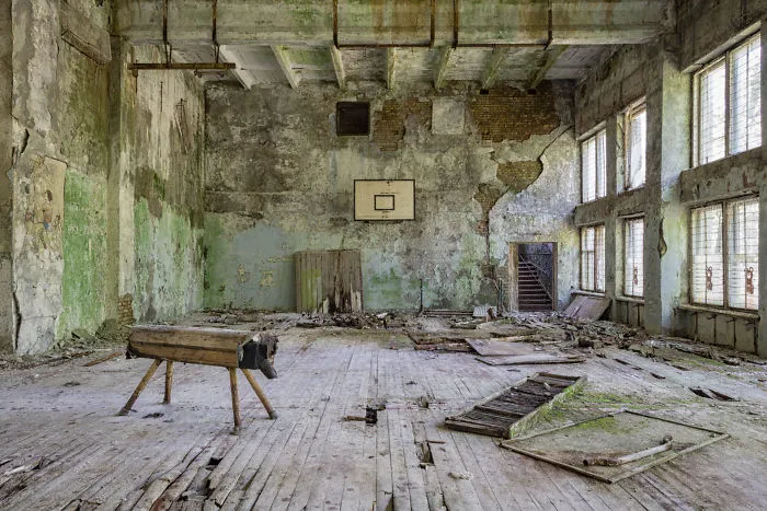 I Found Places Where Nature Mixes With Human's Built Environment In Europe