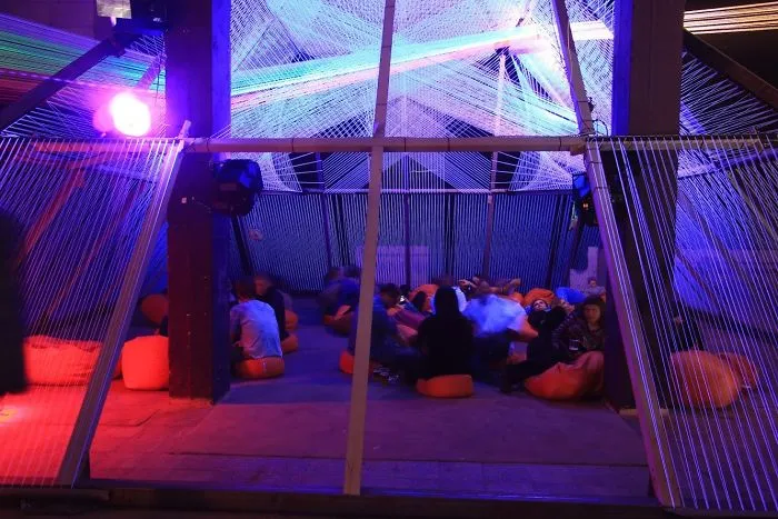 We Make String Installations With Tens Of Thousands Of Intersecting Straight Lines