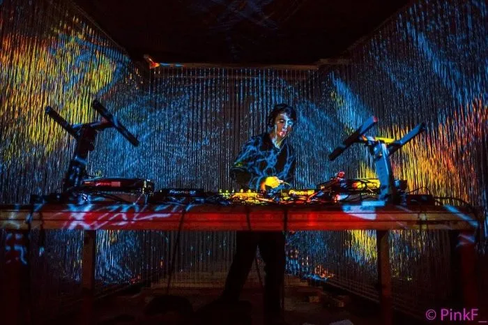 We Make String Installations With Tens Of Thousands Of Intersecting Straight Lines