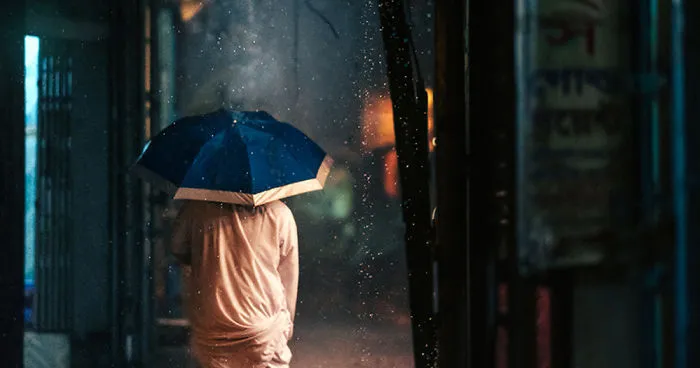 I Photographed The Streets Of Old Dhaka In The Rain
