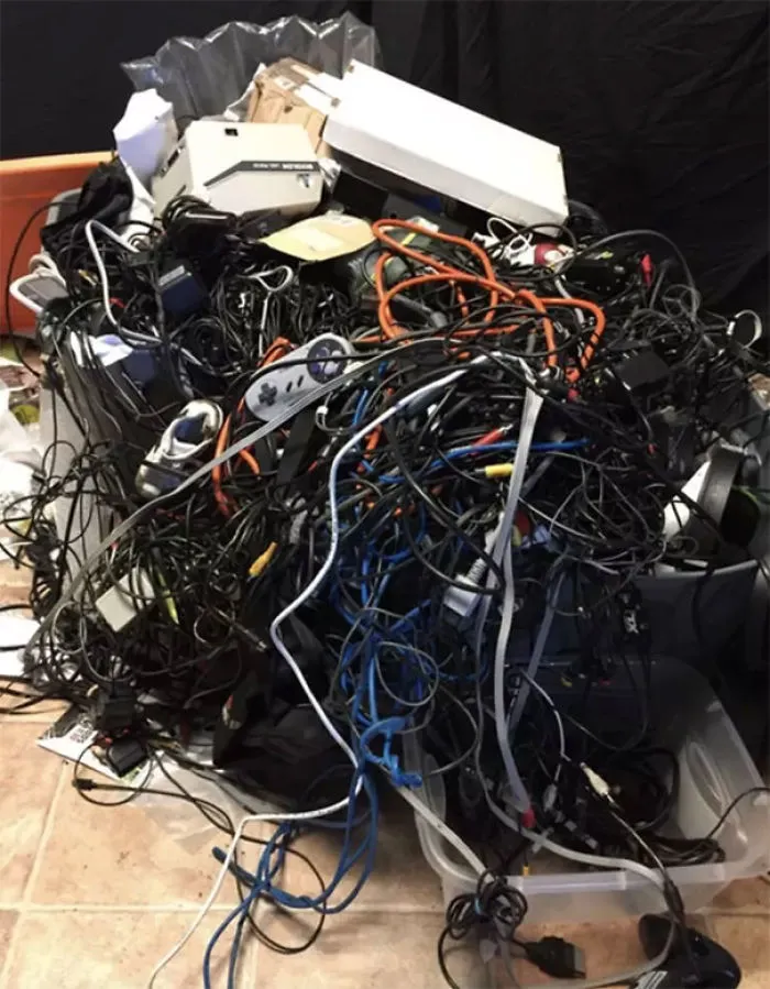 Así Es Cómo Mi Novio Guarda Sus Cables