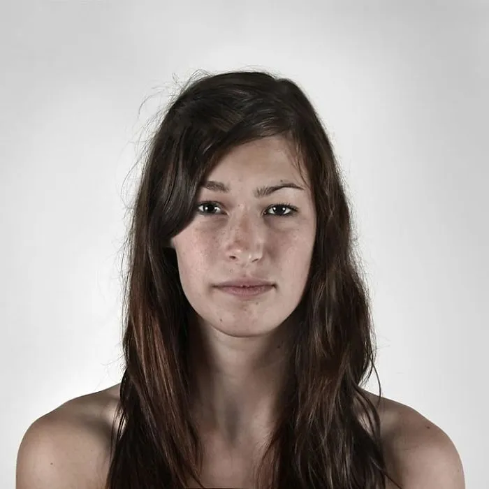 Hermanas: Anne-Sophie, 19 y Pascale,16, 2011