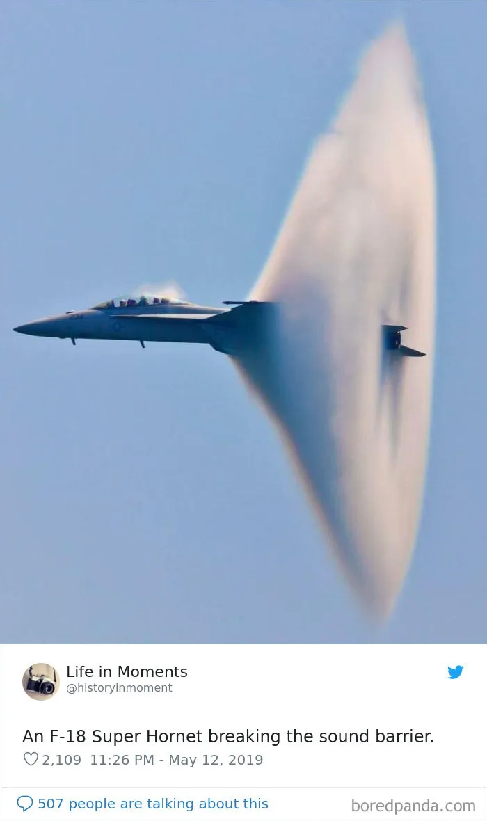 F-18 Super Hornet rompiendo la barrera del sonido