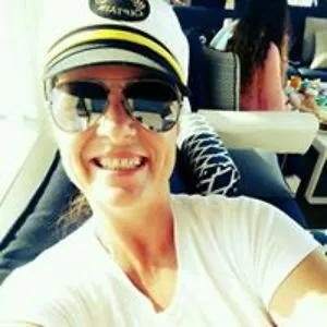 Anna Hutchison