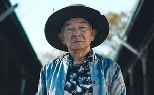 Grandson Decides To Get His 84-Year-Old Grandpa A New Wardrobe And Makes Him An Instagram Star