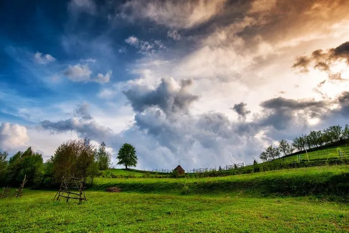 I Spent 10 Years Photographing The Romanian Countryside Which Looks Like A Fairy Tale (New Pics)