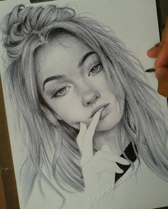 Brazilian Artist Draws Portraits With Only A Ballpoint Pen That Look Extremely Realistic