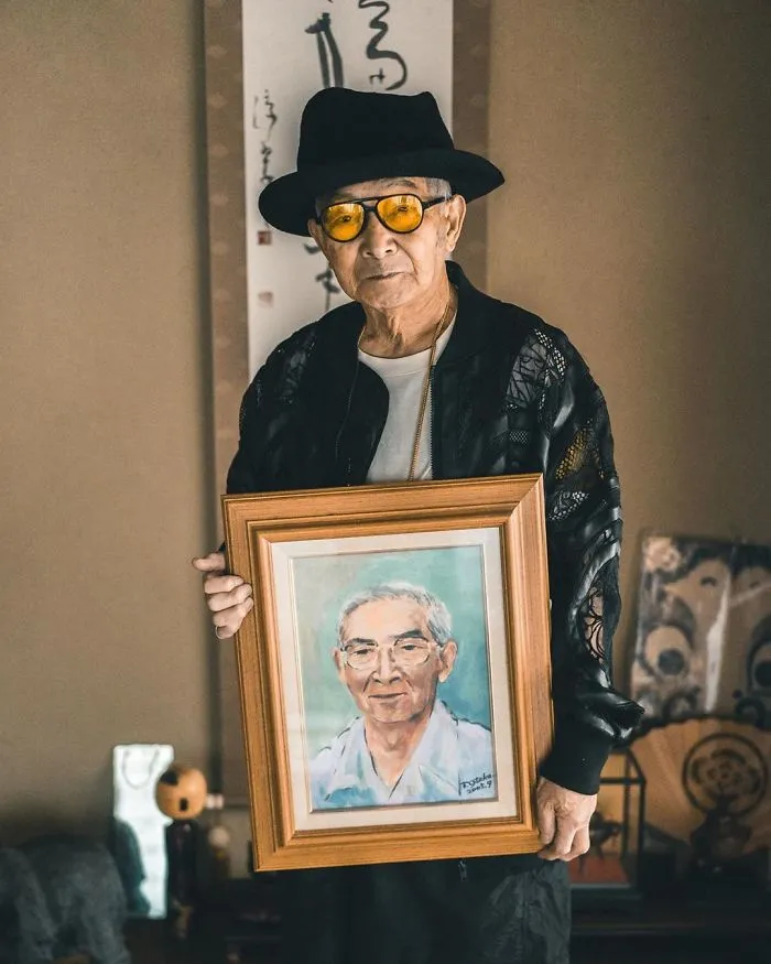 Grandson Decides To Get His 84-Year-Old Grandpa A New Wardrobe And Makes Him An Instagram Star