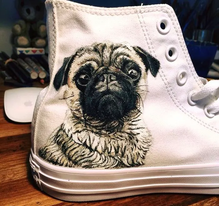 Here Are 13 Unique Gifts That I Created For Pet Owners By Painting Portraits Of Their Pets On Shoes