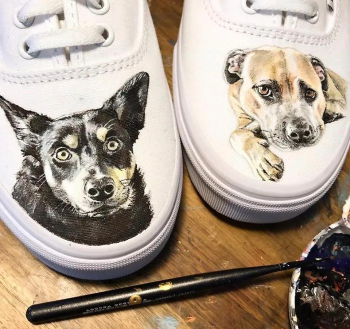 Here Are 13 Unique Gifts That I Created For Pet Owners By Painting Portraits Of Their Pets On Shoes