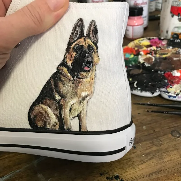 Here Are 13 Unique Gifts That I Created For Pet Owners By Painting Portraits Of Their Pets On Shoes