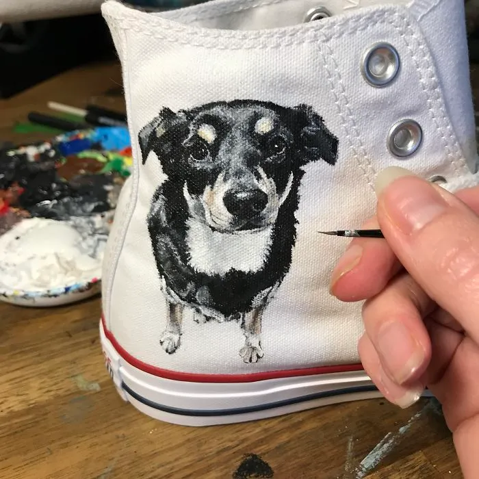Here Are 13 Unique Gifts That I Created For Pet Owners By Painting Portraits Of Their Pets On Shoes