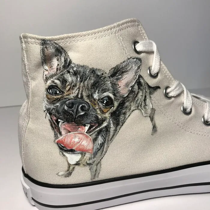 Here Are 13 Unique Gifts That I Created For Pet Owners By Painting Portraits Of Their Pets On Shoes
