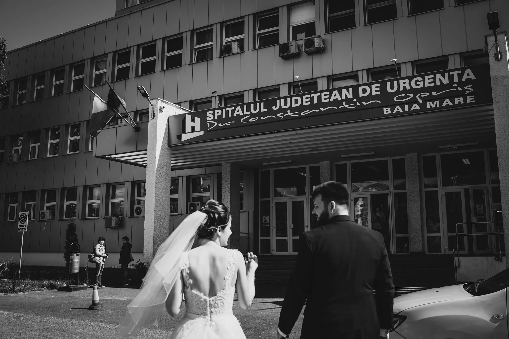 Bride And Groom Visited Their Grandmother At The Hospital On Their Wedding Day