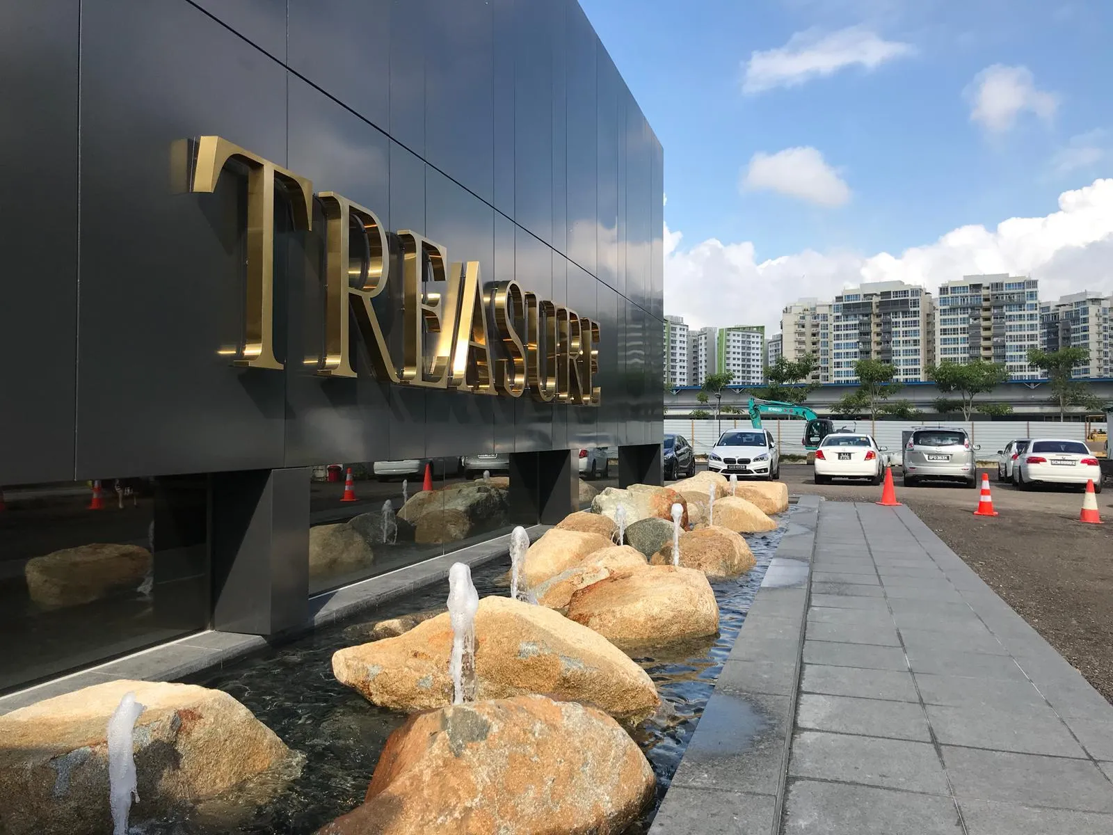 Overwhelming Response During Treasure At Tampines Launch